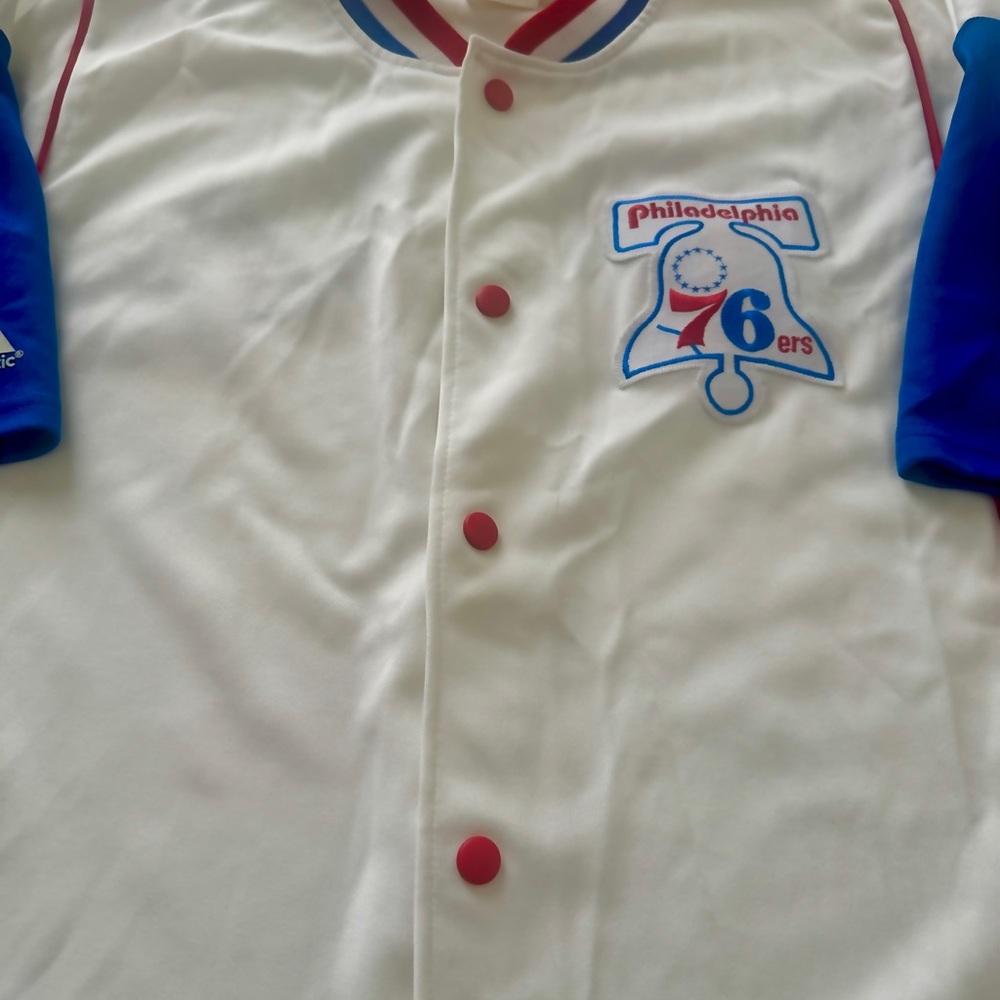 Mens- Philadelphia 76ers Hardwood Classics "DrJ" Warmup Shooting Jersey -large